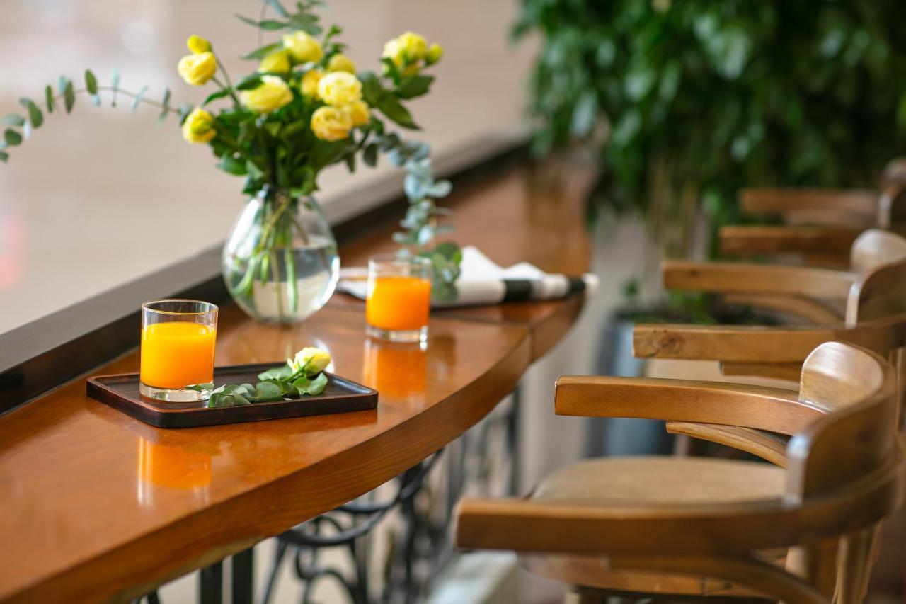 Nesta Hotel Saigon Ho Chi Minh City Bagian luar foto
