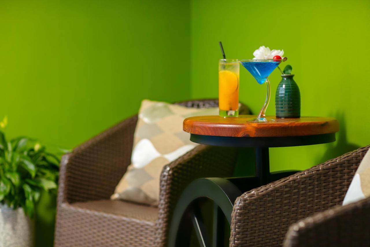 Nesta Hotel Saigon Ho Chi Minh City Bagian luar foto